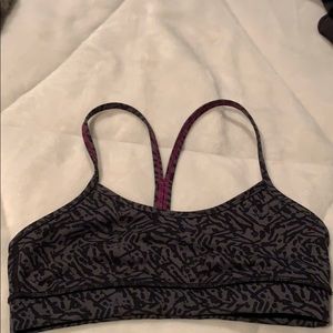 Lululemon sports bra